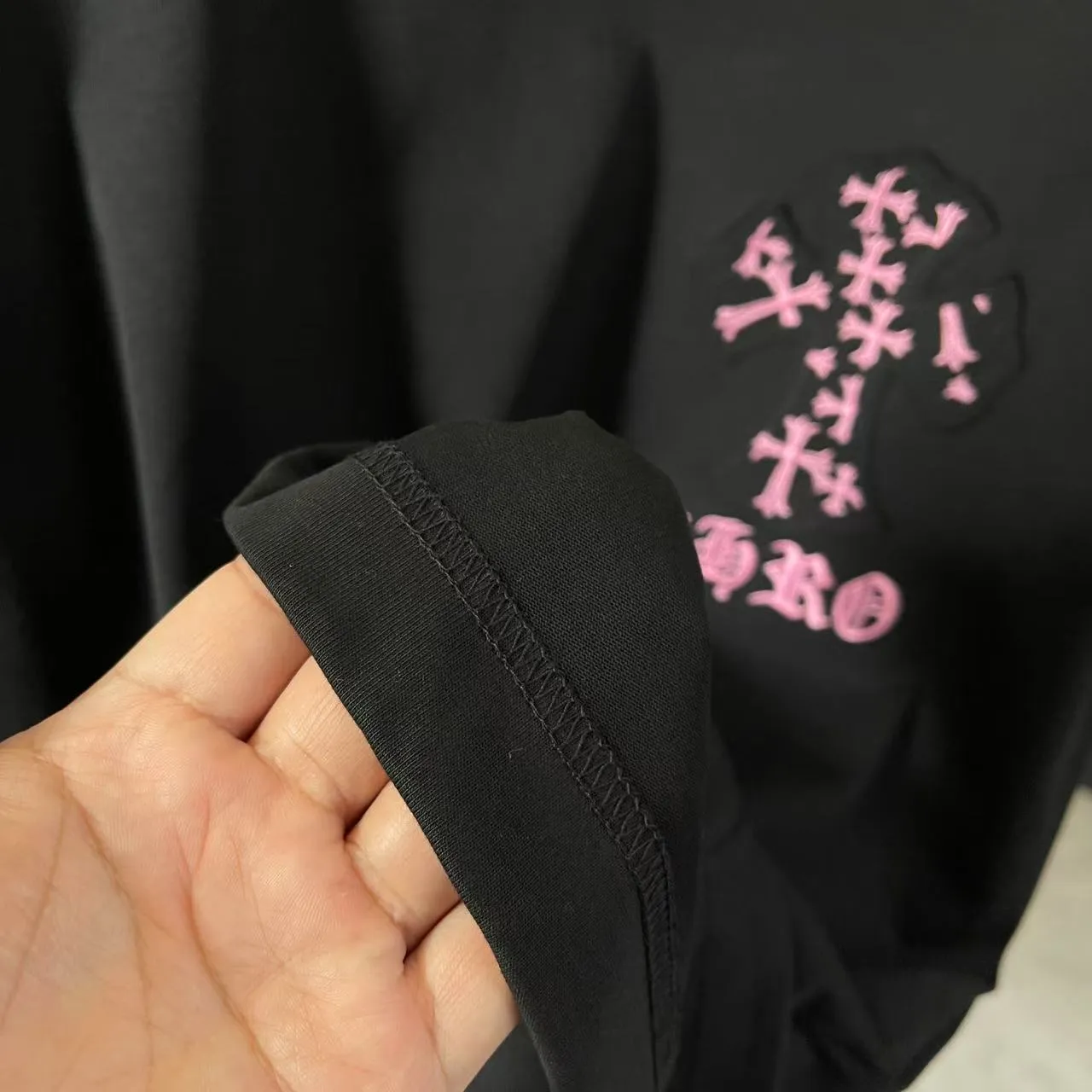 🅿️200 ch Cro* 2025 spring and summer new style Sanskrit horseshoe cross laser patch embroidery short-sleeved t-shirt custom fabric 300g same style for men and women Size: S M L XL XXL Five codes Color: black white